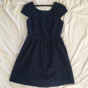 Short sleeved dress